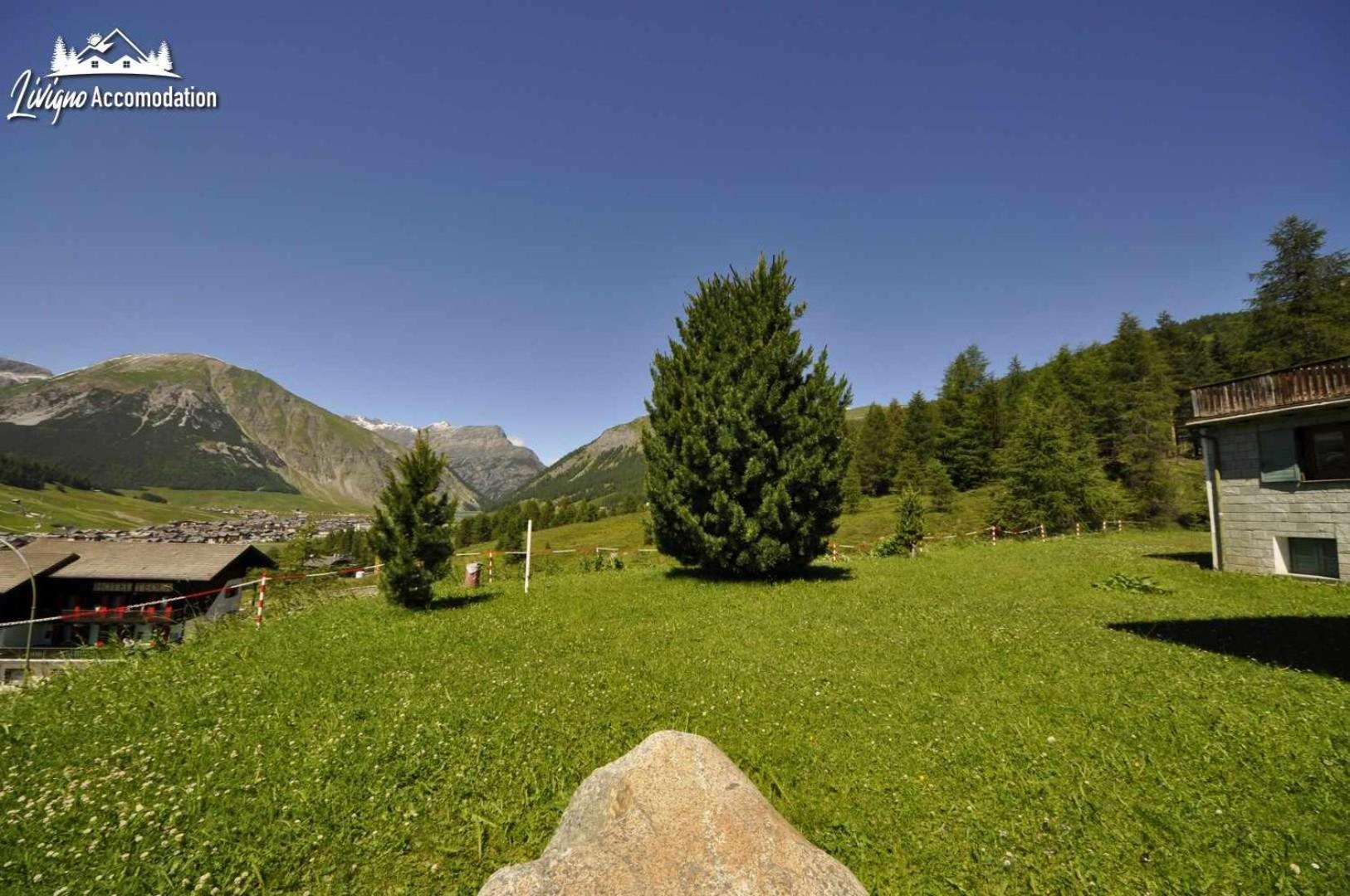 Condominio Teola Leonardo By Livigno Accomodation Exterior foto